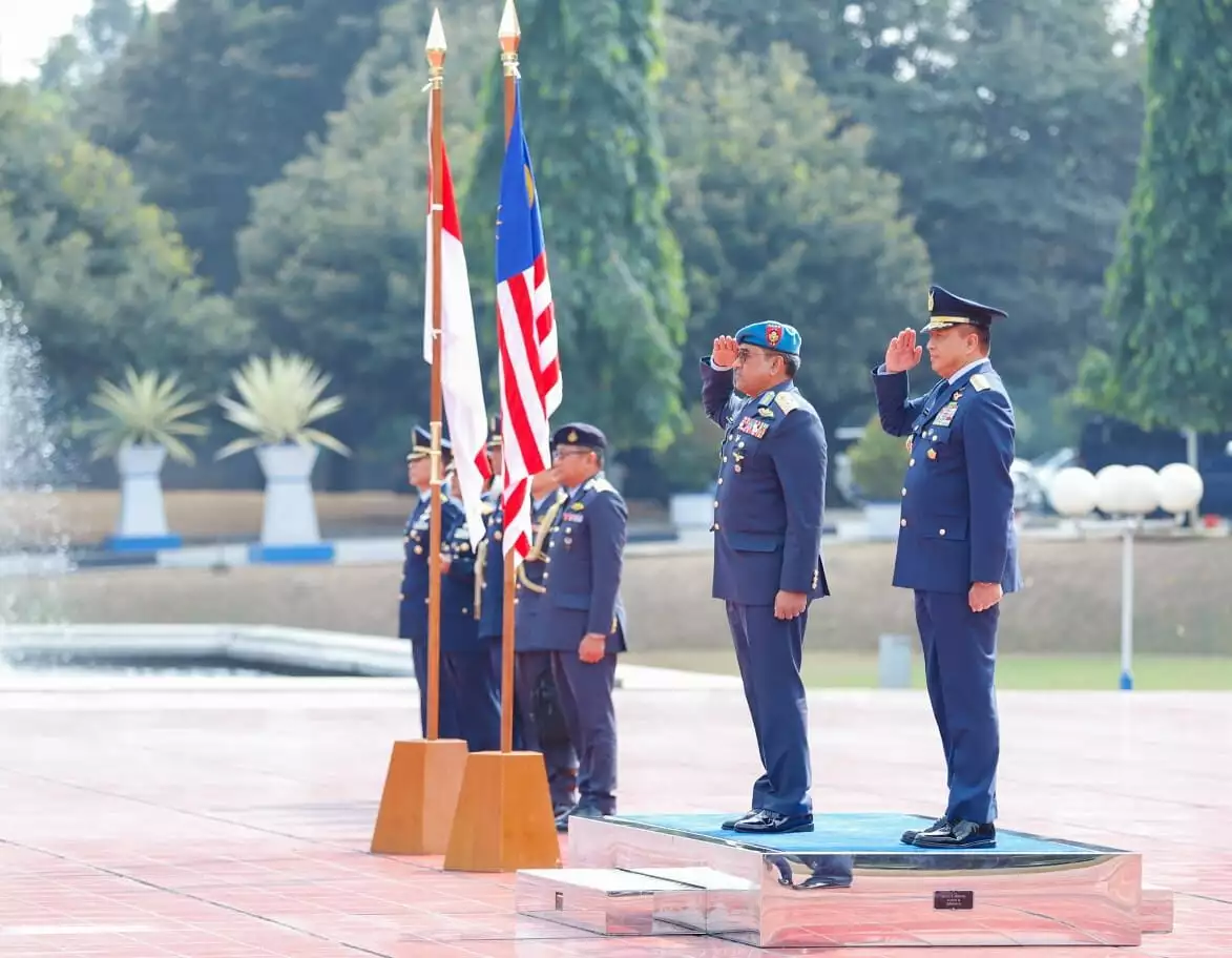 Kepala Staf Angkatan Udara Terima Kunjungan Kehormatan Dari Kasau Malaysia