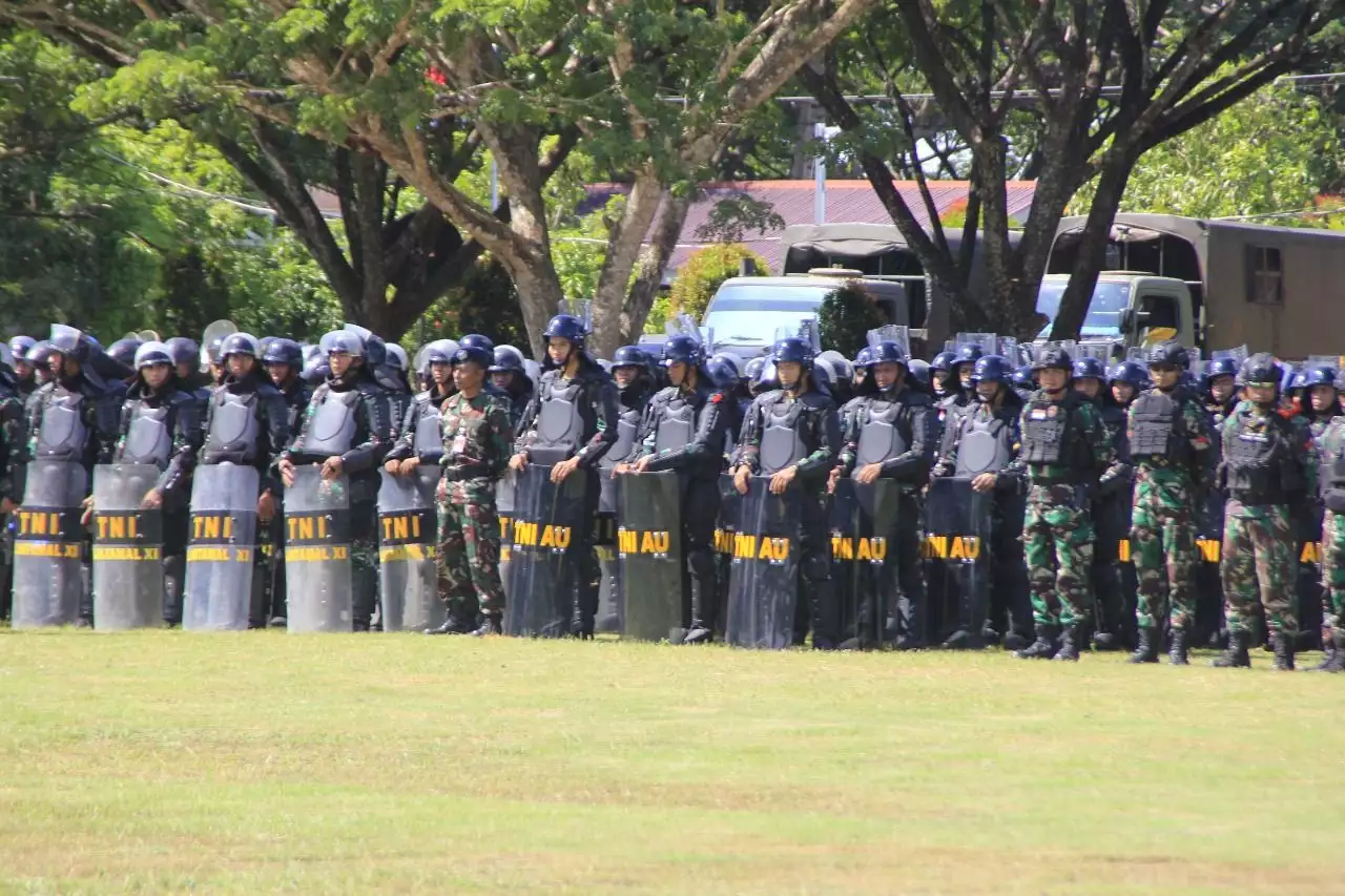 Ciptakan Pemilu Damai Personel Lanud J A Dimara Ikuti Apel Gelar