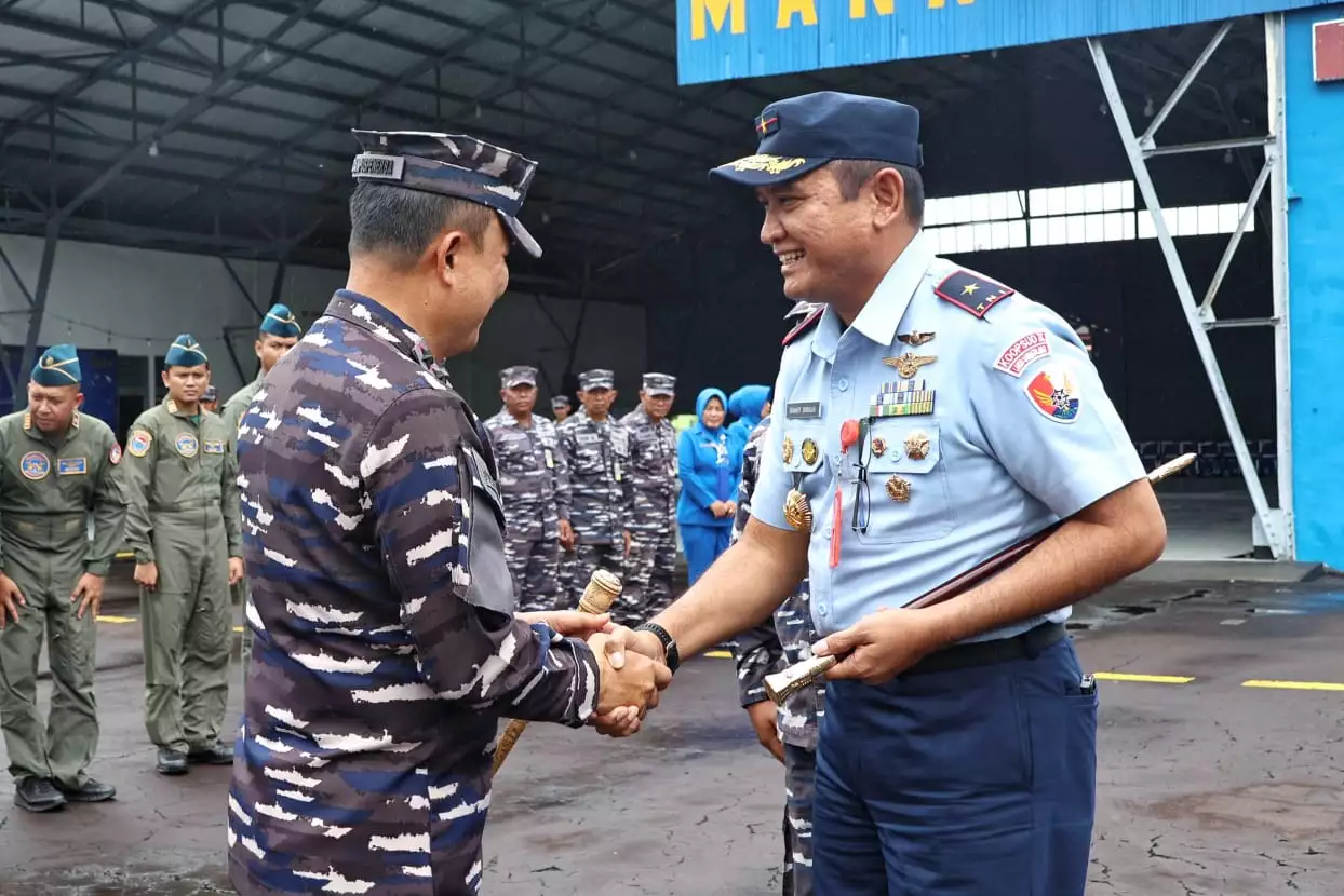 Danlanud Sam Ratulangi Antar Keberangkatan Danpuspenerbal