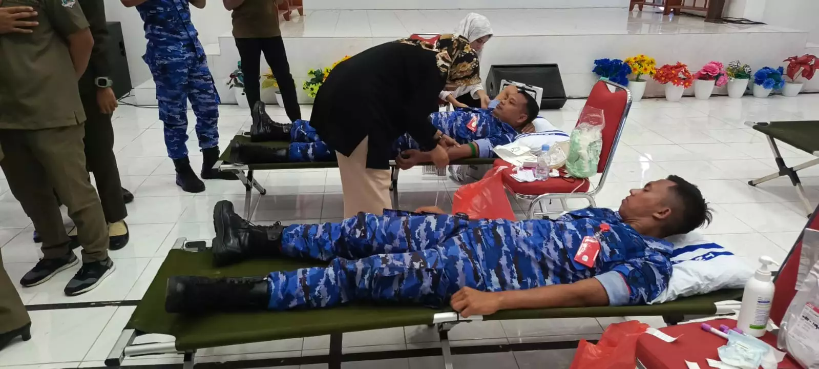 Lanud Leo Wattimena Ikut Serta Dalam Kegiatan Bakti Sosial Dan Donor