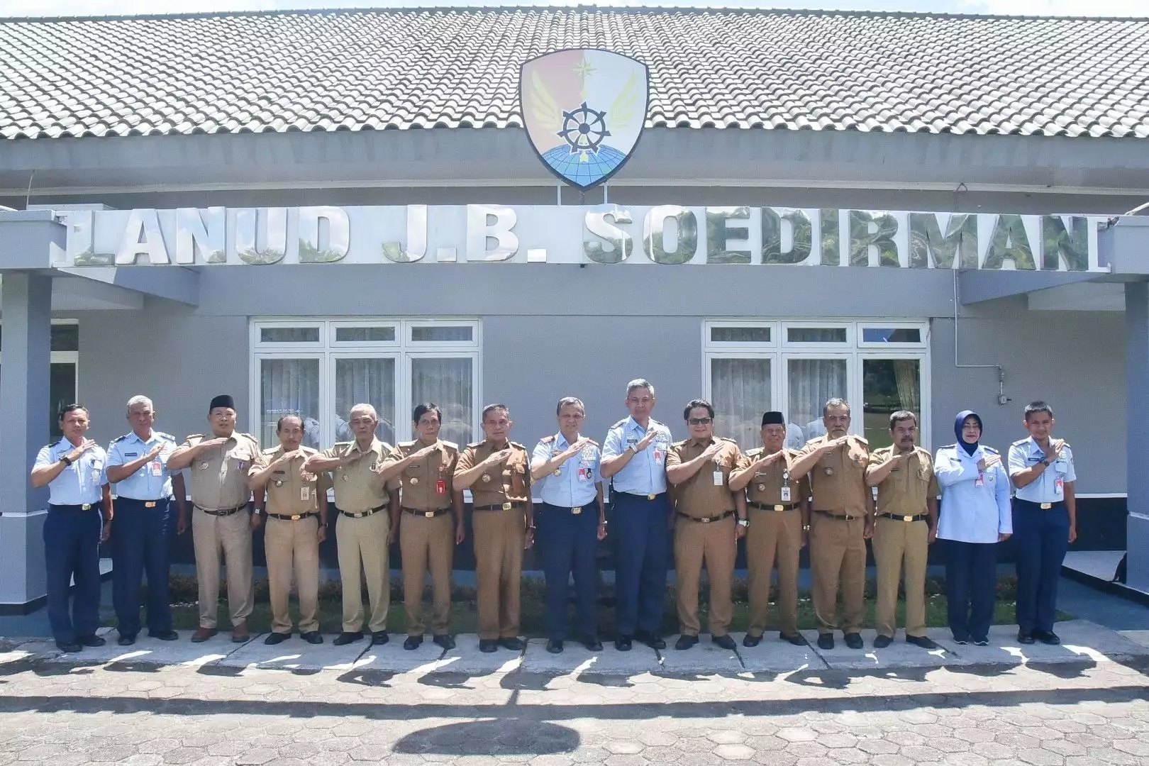 Komandan Lanud Jenderal Besar Soedirman Menginisiasi Kegiatan ...